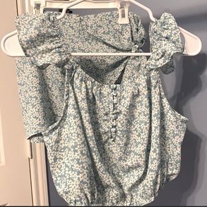 Two Piece Blue Floral Pink Lily Outfit 😍